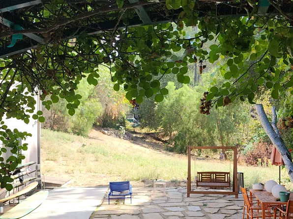 2445 Topanga Skyline Dr #A, Topanga, CA 90290