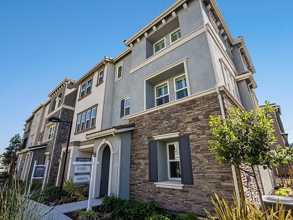 4th image of 17992 Navarra Ln