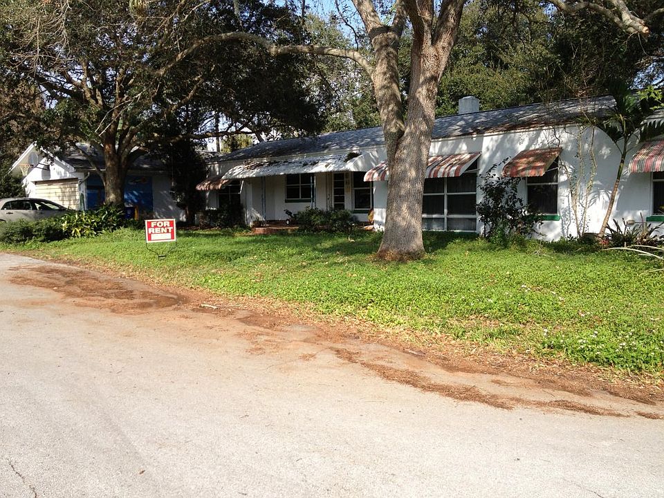 Stree view from southwest