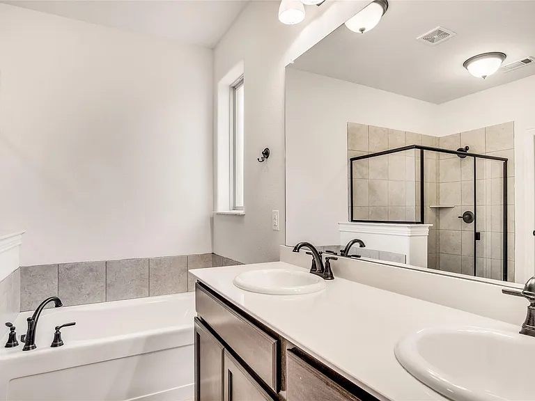 204 Flower Ridge Dr — Photo 19