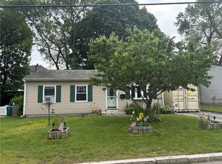79 Rivulet St, Woonsocket, RI 02895