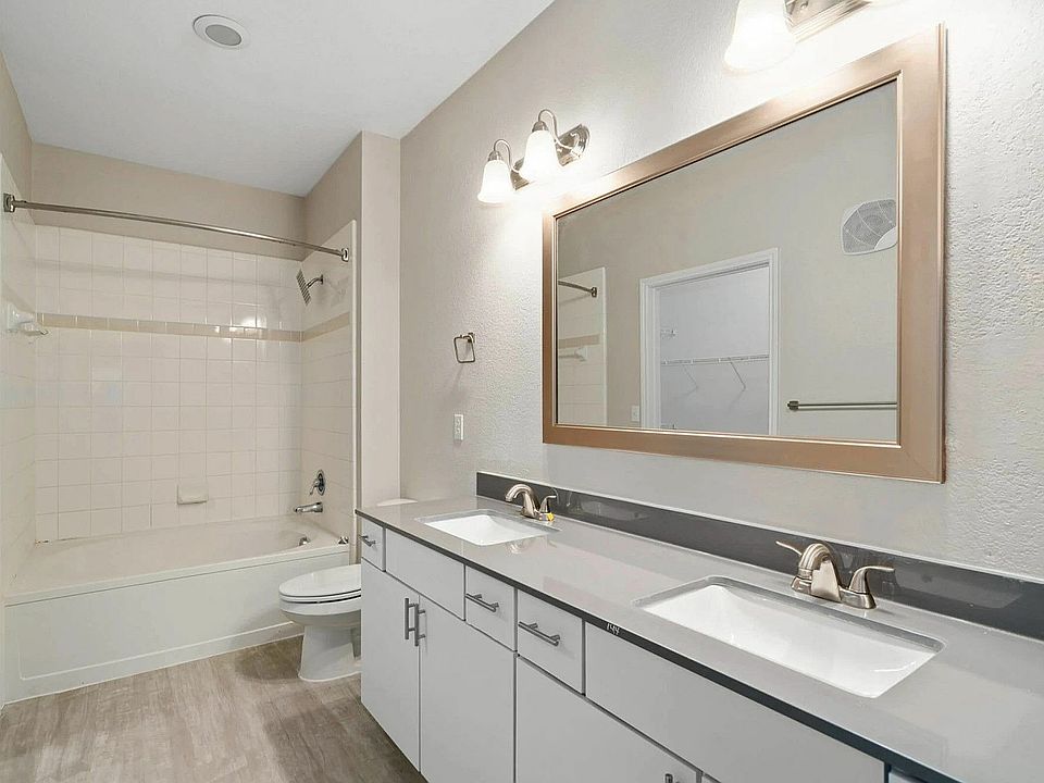 chadwick-05-bathroom