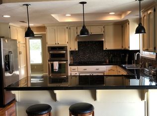 2540 Buckeye Dr, Rocklin, CA 95677