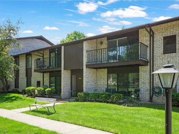 16415 Heather Ln #S201, Middleburg Heights, OH 44130