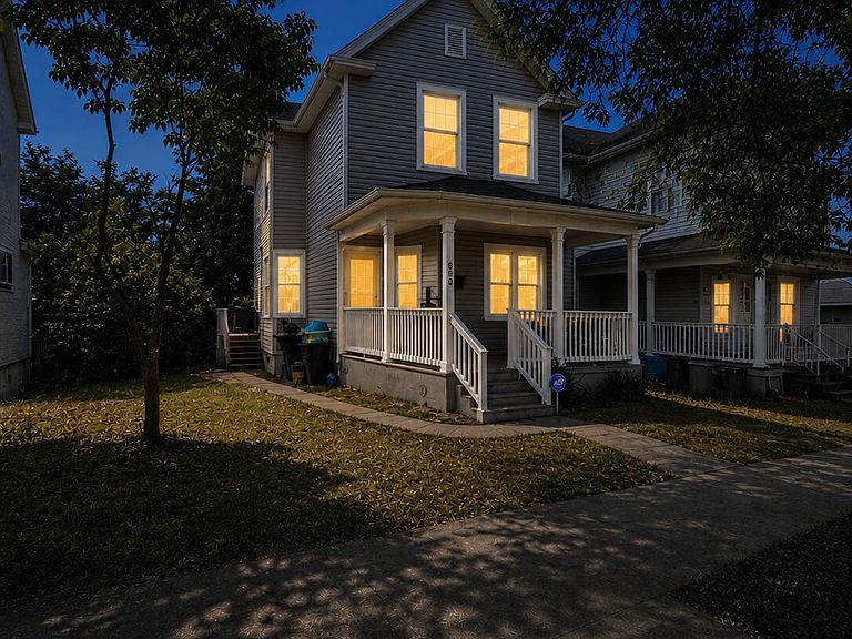 Listing photo 3