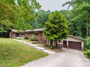 61 Chukkar Trl, Hendersonville, NC 28792
