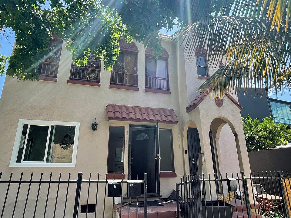 front exterior.bottom unit