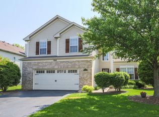 12441 Falcon Dr, Plainfield, IL 60585