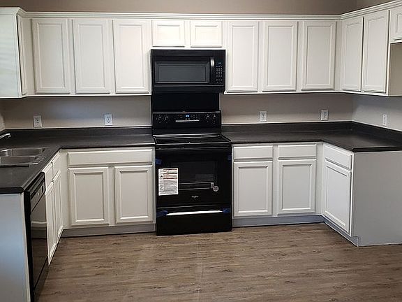 4th image of 228 Ibis Falls Dr