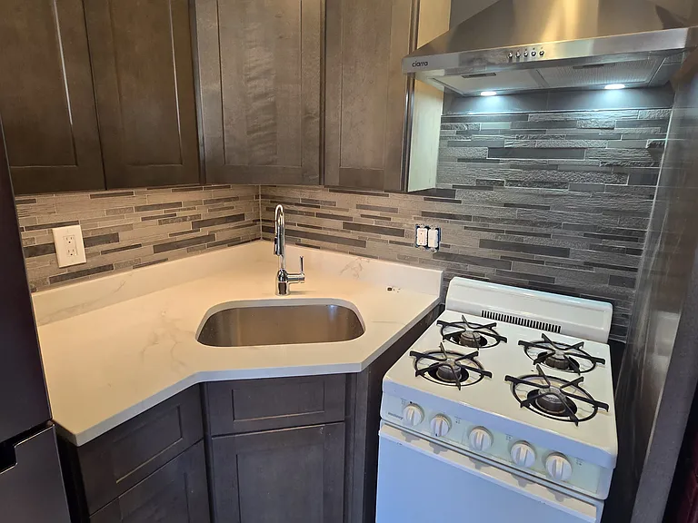 2815 N Calvert St #3A — Photo 2