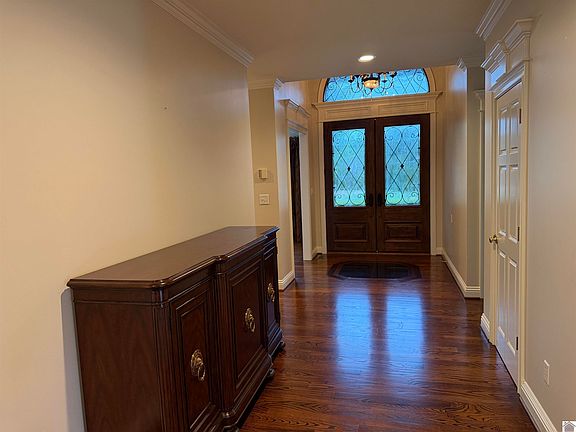 2nd image of 1214 Beresford Way