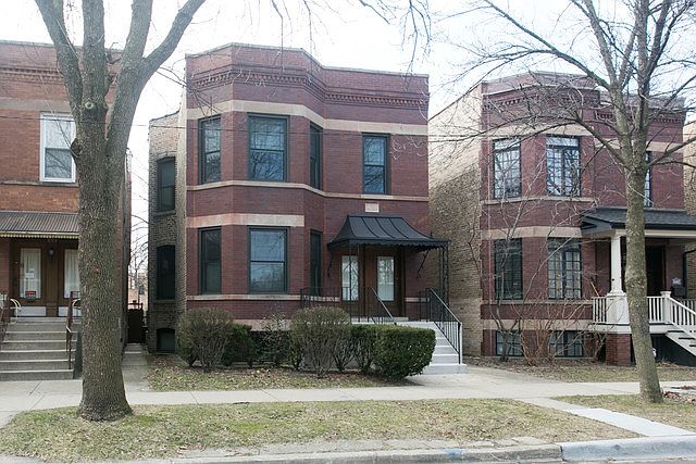 1st image of 3706 N Leavitt St #2