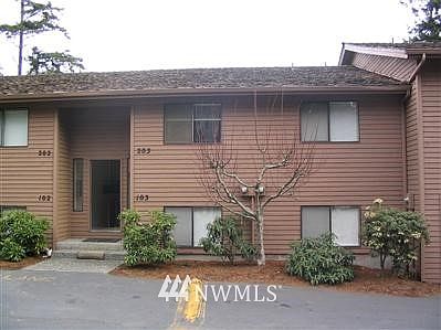 1st image of 75 NW Columbia Drive