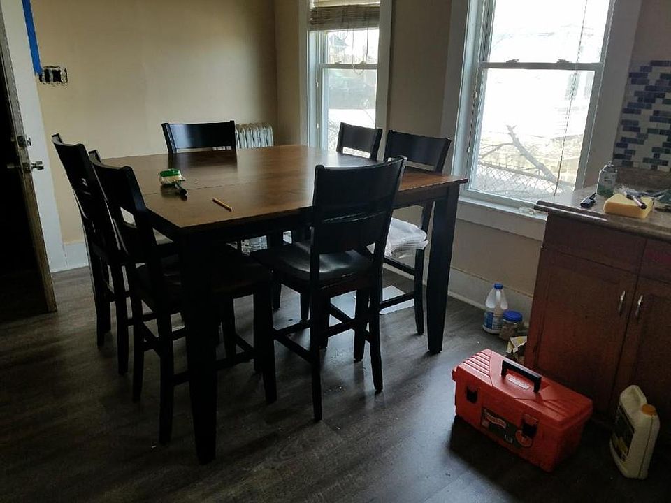 2nd image of 108 Ames St
