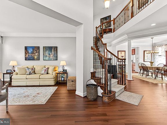 4th image of 21374 Fairhunt Dr
