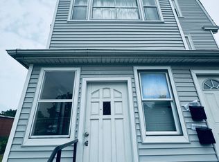 2730-2732 Main St #3, Hartford, CT 06120