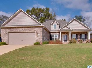 213 Somerton Dr, Huntsville, AL 35811