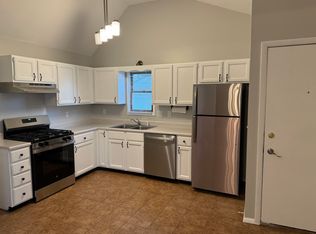 609 E Locust St UNIT A, Bloomington, IL 61701