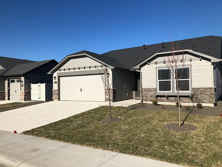 10710 W Catmint Dr — Photo 1