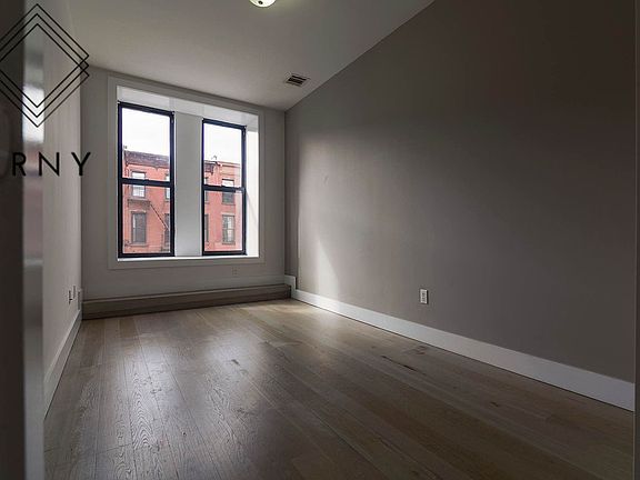 3rd image of 209 Malcolm X Blvd APT 3R
