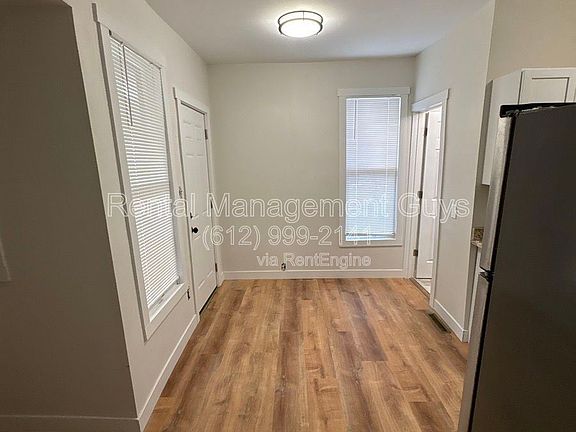 5th image of 2631 Girard Ave N #1