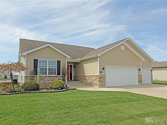 2nd image of 2313 White Tail Ln