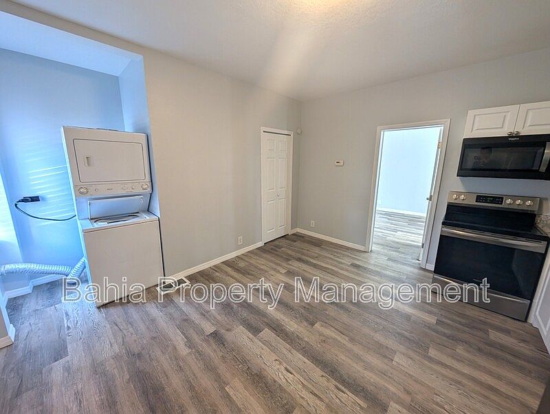 2nd image of 103 S Westland Ave APT 4