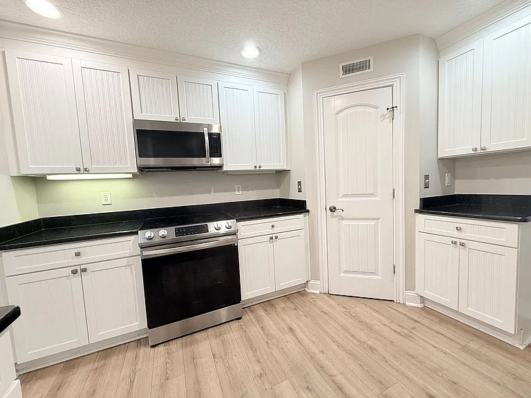 5511 La Moya Ave — Photo 11