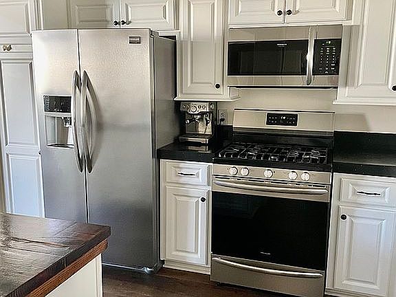 Kitchen. New floors throughout unit