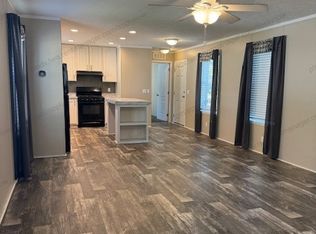 7090 Leaf Cir, Mount Morris, MI 48458