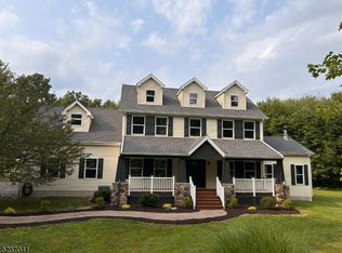 146 Anthony Rd, Glen Gardner, NJ 08826