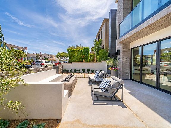 4th image of 325 Orchid Ave