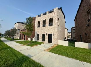 210 Veracruz Dr #105, Laredo, TX 78045