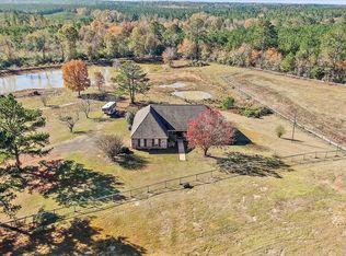 601 Henry Thurman Rd, Mount Olive, MS 39119