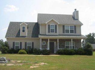 102 Still Water Ct, Lagrange, GA 30241