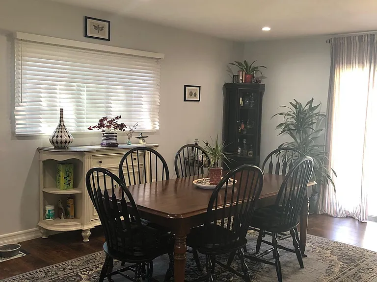 6601 Farralone Ave — Photo 2