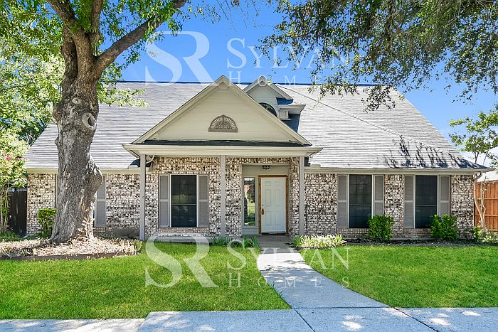 1st image of 2902 Princewood Dr