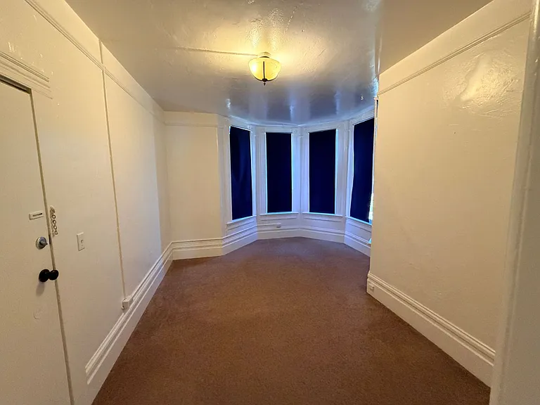 1628 Fairview St — Photo 4