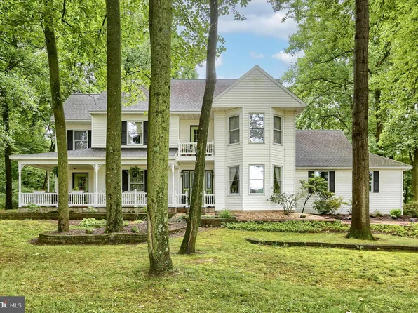 3315 Colebrook Rd, Elizabethtown, PA 17022