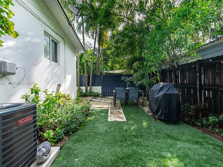 3100 Naomi St #3102 — Photo 12