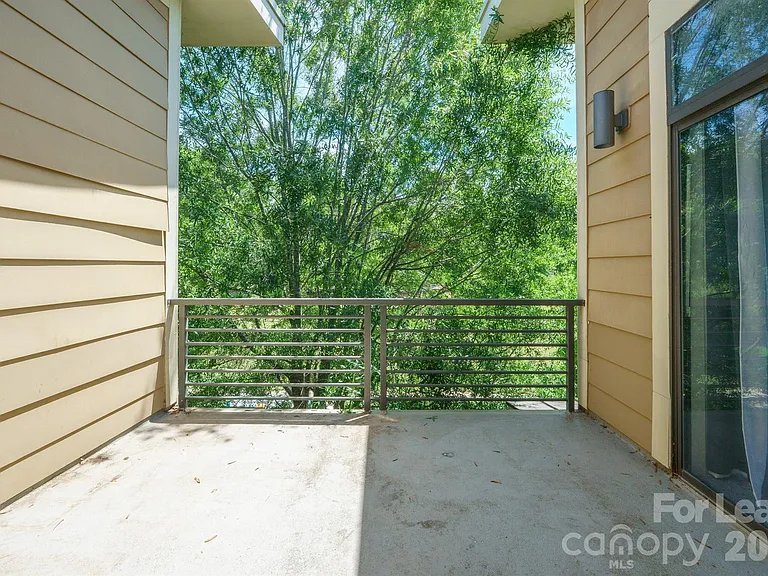 3435 Spencer St — Photo 31