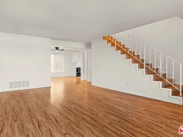 15540 Moorpark St, Encino, CA