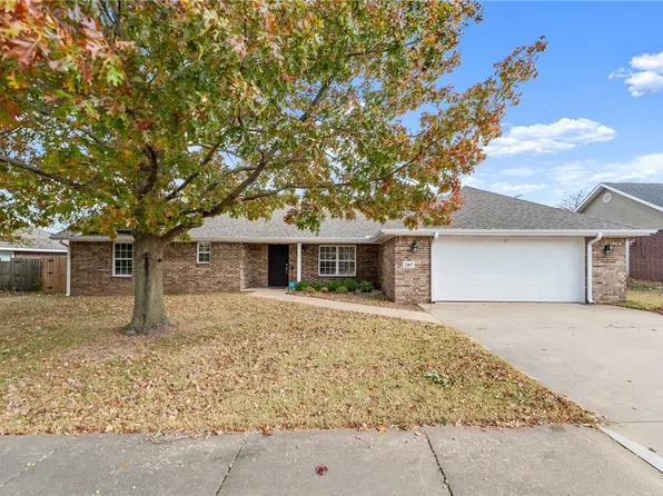 2407 S Washington St, Siloam Springs, AR 72761