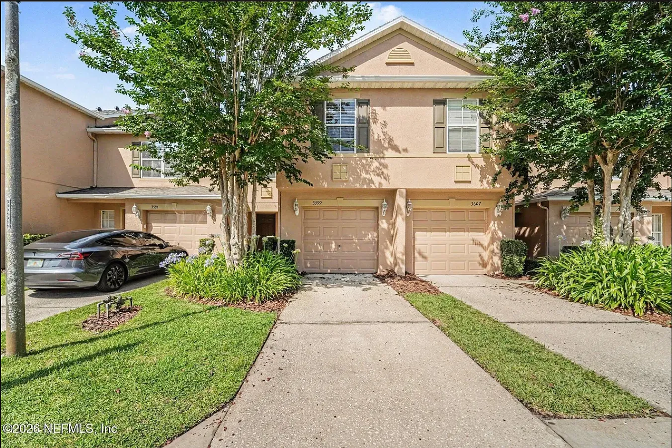 3 bed, 1480 sqft, $2,400 — Photo 1