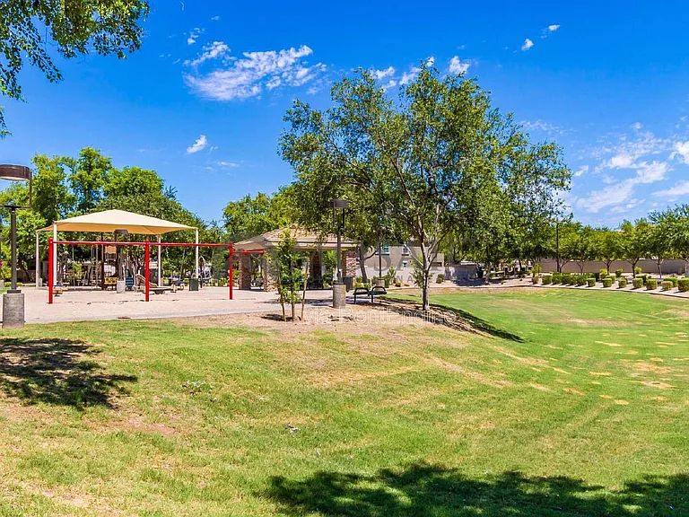 1384 S Sabino Dr — Photo 38