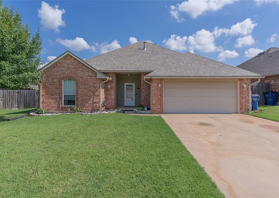 1st image of 341 E Plantation Ter