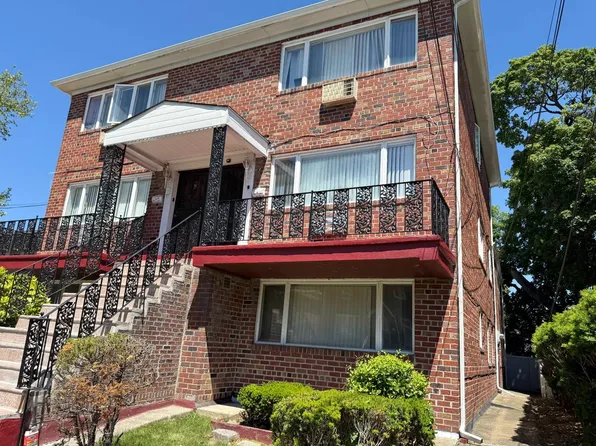 17015 84th Dr, Jamaica, NY 11432