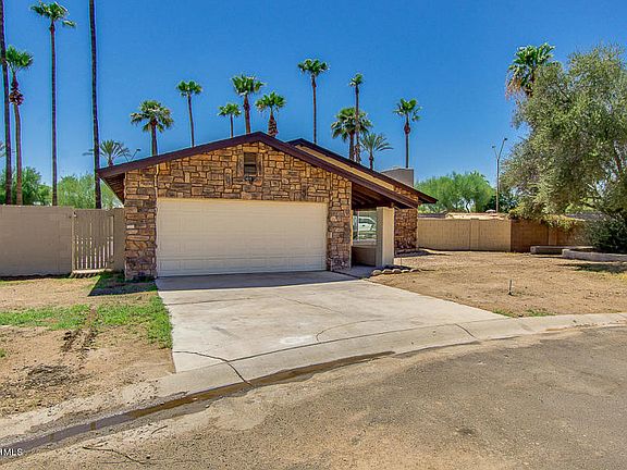 3rd image of 335 W Pintura Cir