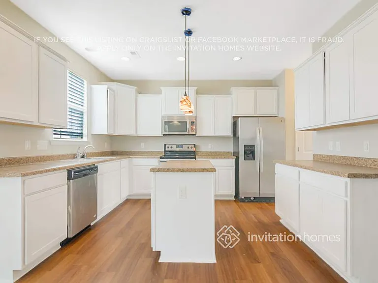 2709 Communion Ct — Photo 5