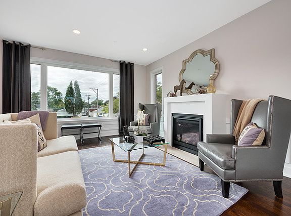2nd image of 2807 N 74th Ave